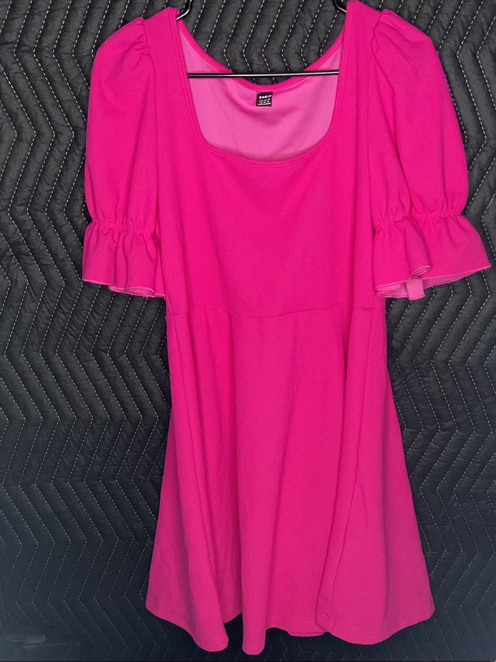 SHEIN Hot Pink Puff Sleeve Scoop Neck Tunic